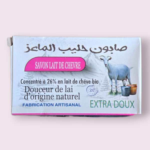 Savonnette artisanale au lait de chèvre du Maroc, idéale pour nettoyer, nourrir et adoucir la peau.